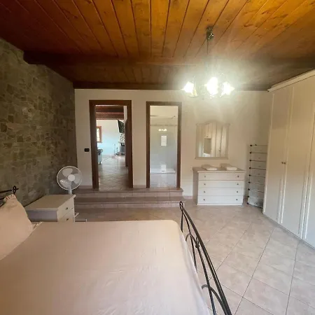 Praxedes Con Piscina A