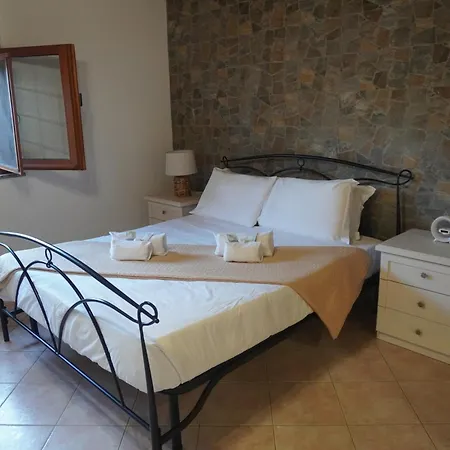 Praxedes Con Piscina A