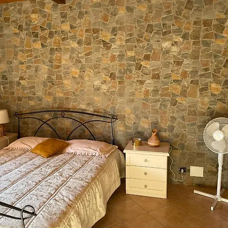 Praxedes Villa