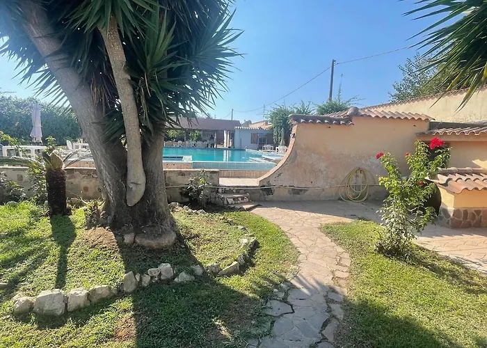 Praxedes Villa Nettuno