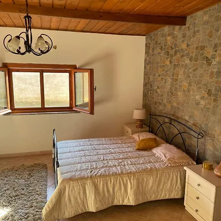 Praxedes Con Piscina A Βίλα
