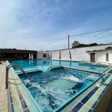 Praxedes Con Piscina A Villa *