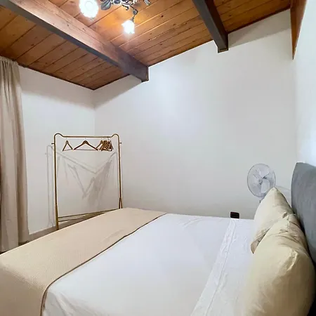 Villa Praxedes Con Piscina A Nettuno