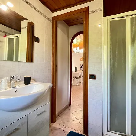 Praxedes Con Piscina A *