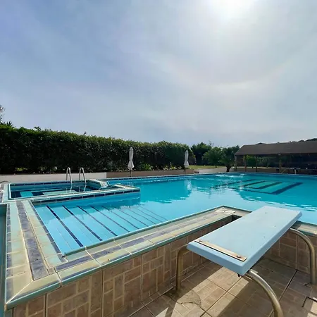Praxedes Con Piscina A *