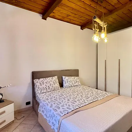 Villa Praxedes Con Piscina A *