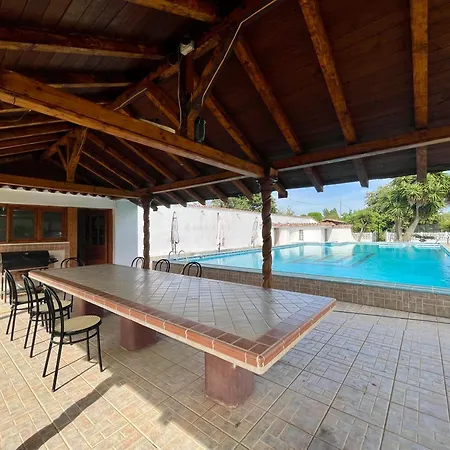 Villa Praxedes Con Piscina A