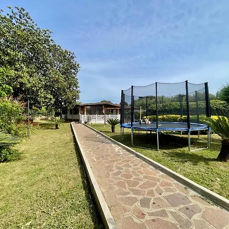 Villa Praxedes Con Piscina A Nettuno